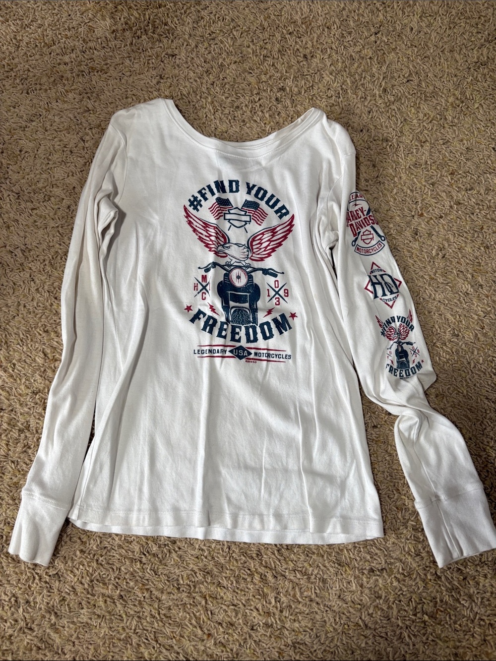 Harley-Davidson White Long Sleeve Tee with Red and Navy Graphic